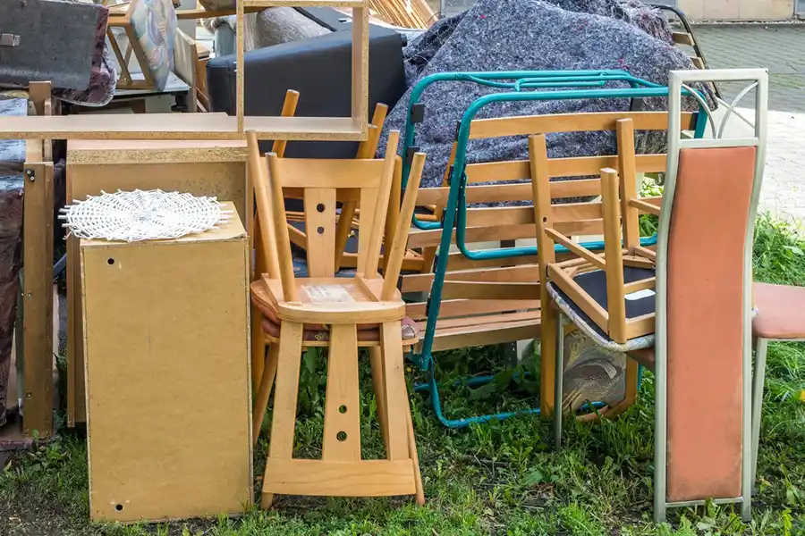 How Junk Removal Complements Garbage Disposal Services Pollock Pines, CA How Junk Removal Complements Garbage Disposal Services Pollock Pines, CA